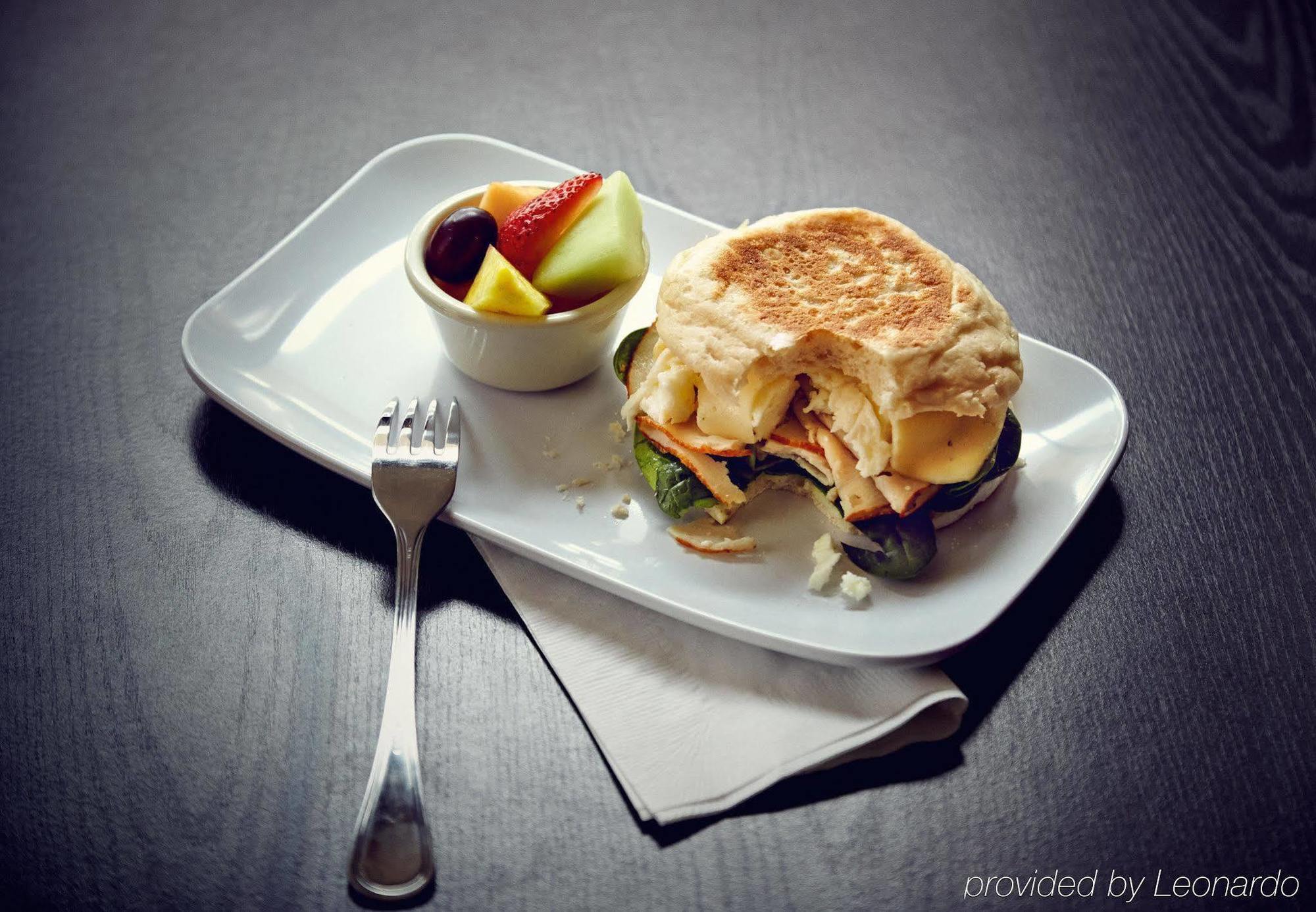 Courtyard By Marriott Canton North Canton Bagian luar foto